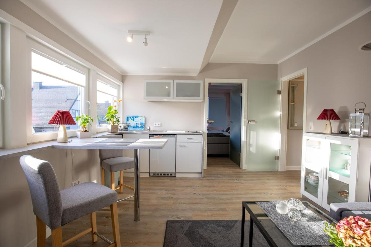 Like Apartment *